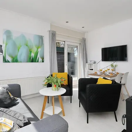 Zonneschijn By Interhome 別荘